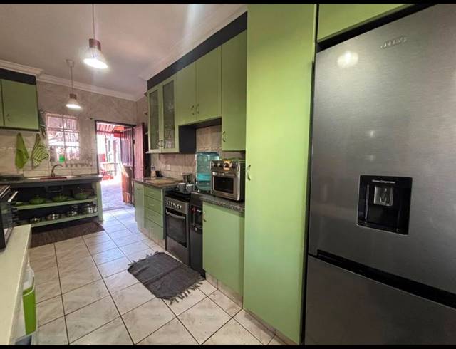 2 BEDROOM HOUSE FOR SALE IN GREYMONT